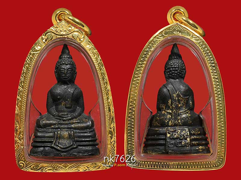 หลวงพ่อโสธร พิมพ์หน้ากลาง เนื้อทองเหลืองรมดำ มาพร้อมเลี่อมทอง