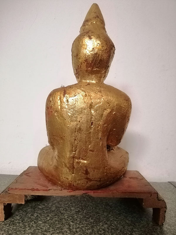 พระไม้พม่า 