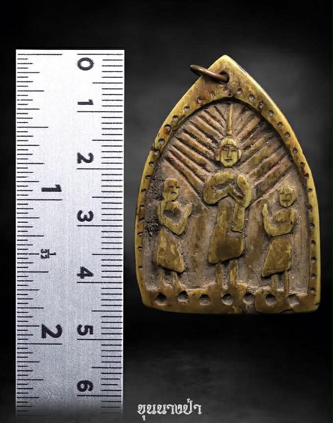 งาแกะพระโมคคัลลาน์สารีบุตร