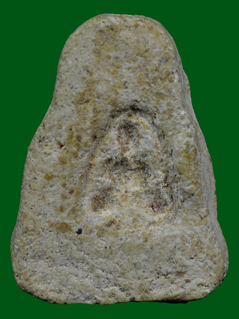 พระปิดตาหลังแบบ ลพ.สุด วัดกาหลง พ.ศ ๒๕๑๕