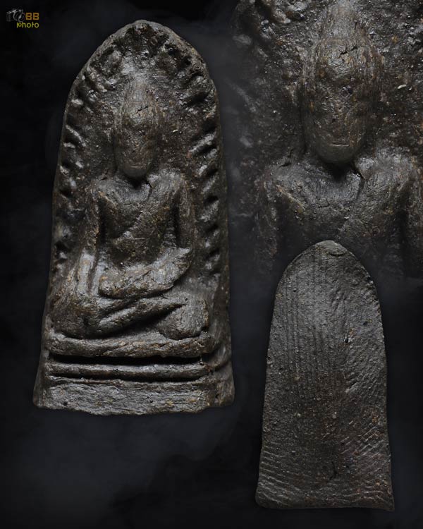 พระรอด วัดพระสิงห์ พิมพ์หน้าหนูใหญ่