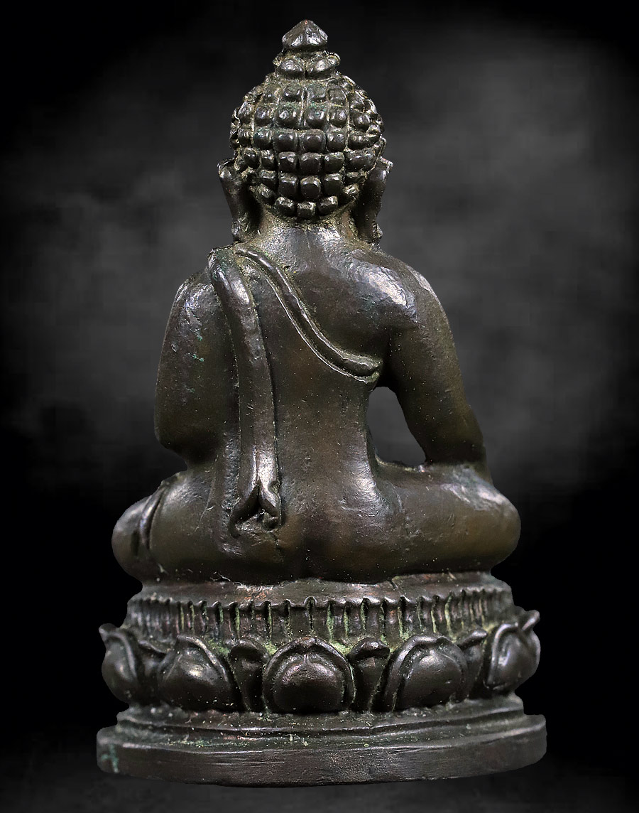 พระกริ่ง นเรศวรเมืองงาย เนื้อนวะโลหะ 