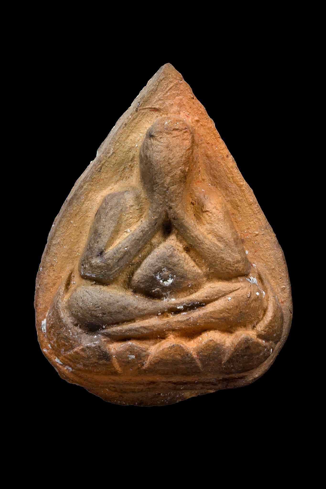 พระปิดตากลีบบัว หลวงปู่ดู่ วัดสะแก ปี 31