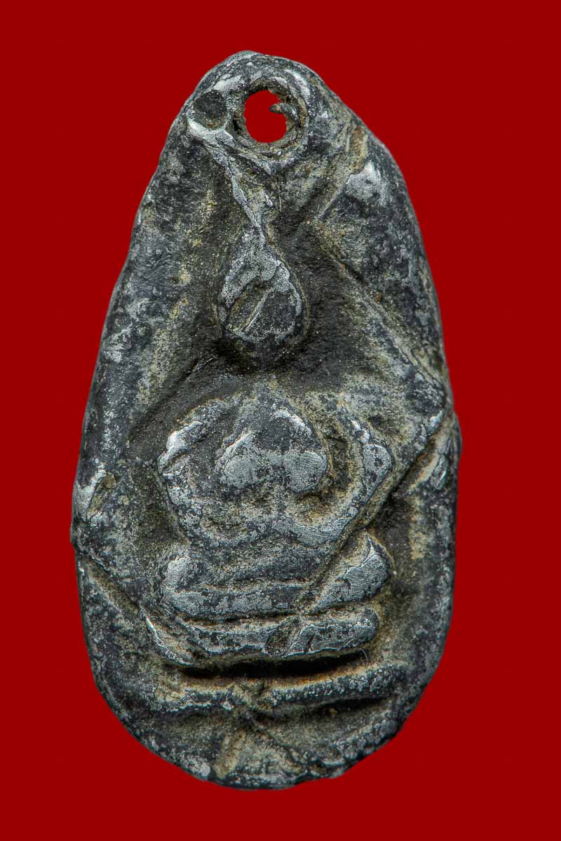 พระพิจิตร เม็ดข้าวเม่า พิมพ์แขนหักศอก