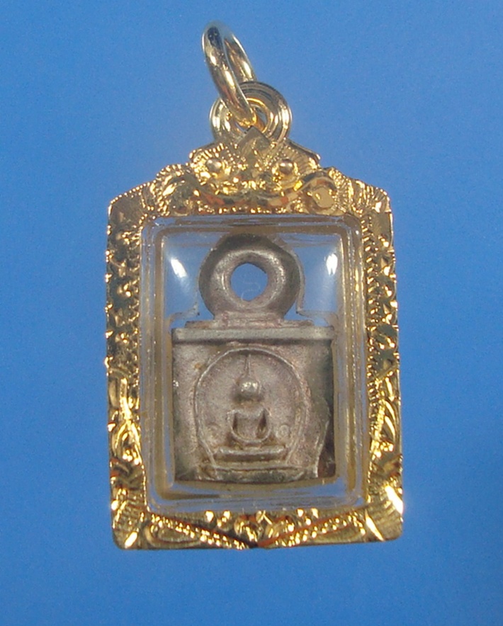 พระพุทธเหนือพรหมตัดเนื้อเงินหลวงปู่ดู่