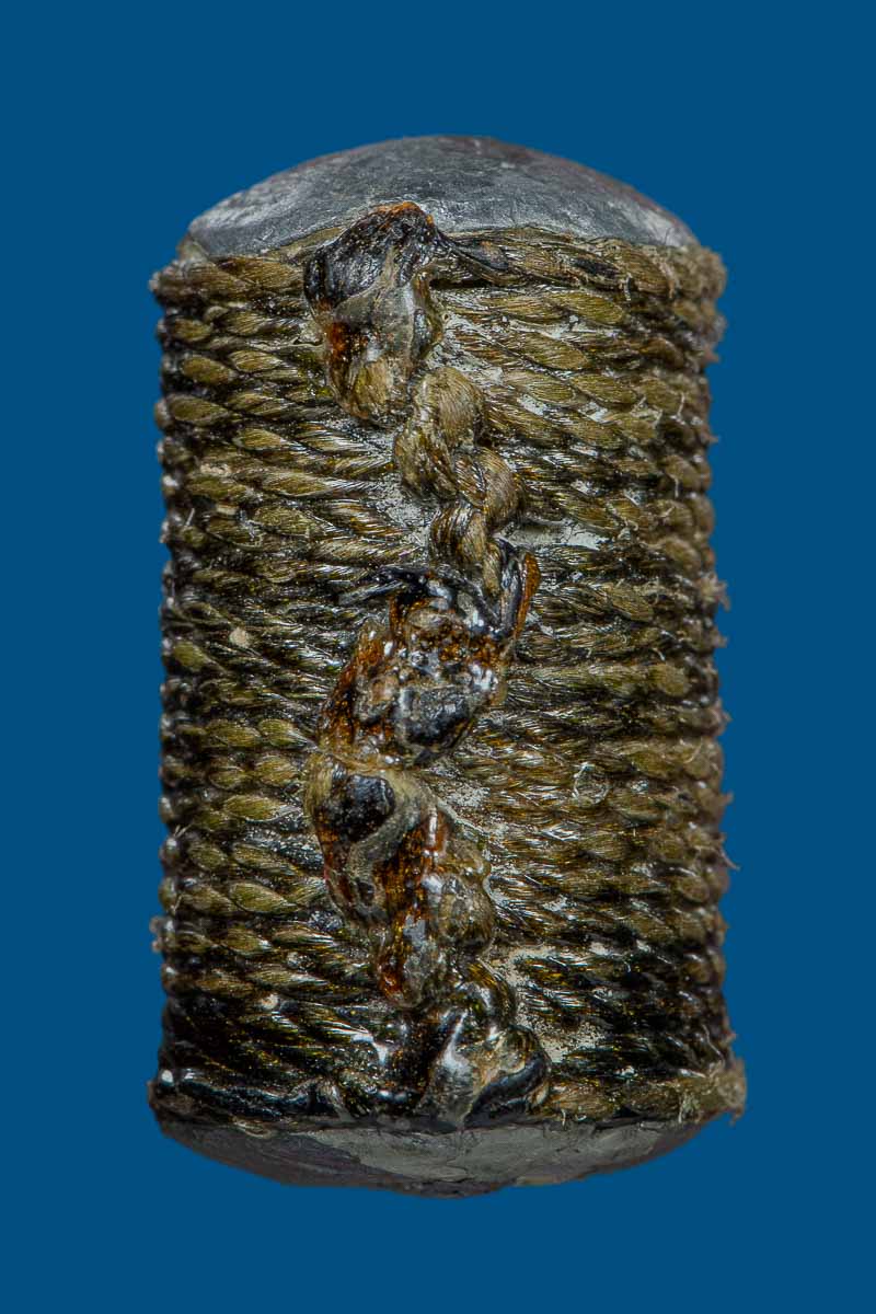 ตะกรุดสาริกา ๑ นิ้ว ถักหยักข้าง 