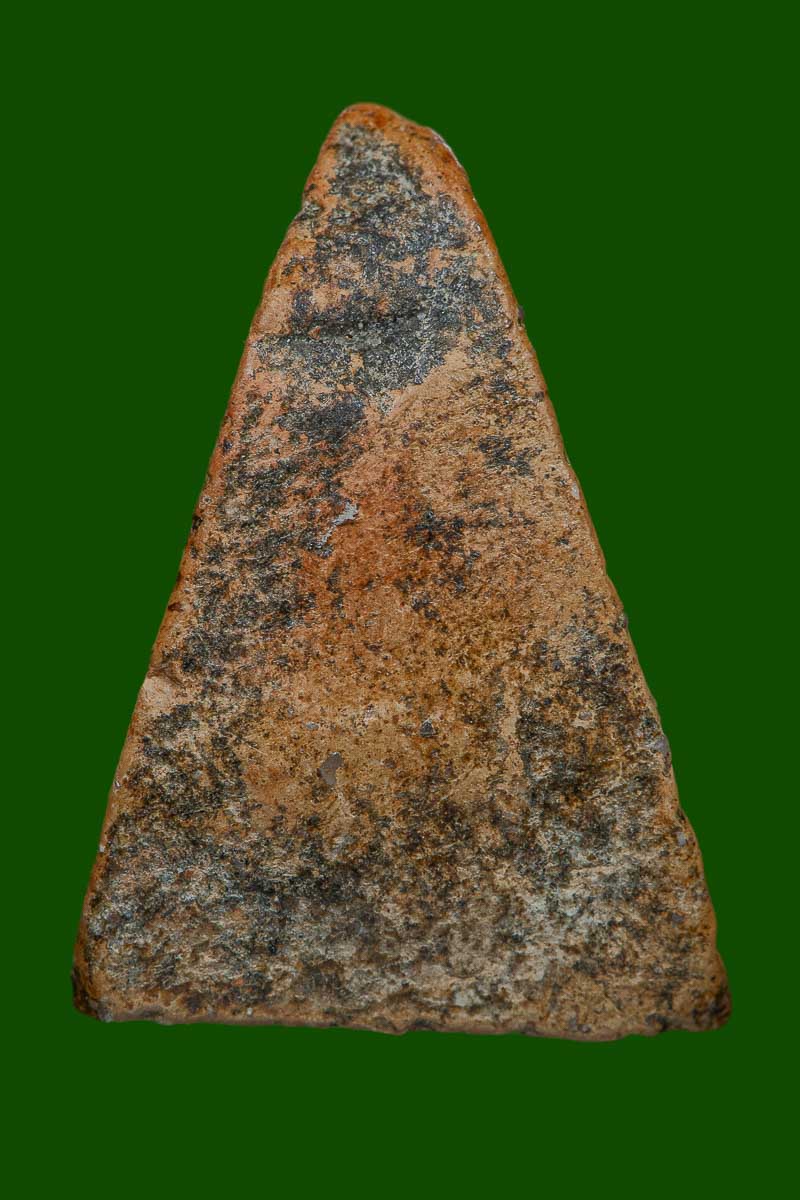 พระนางพญา กรุวัดนางพญา พิมพ์เทวดา