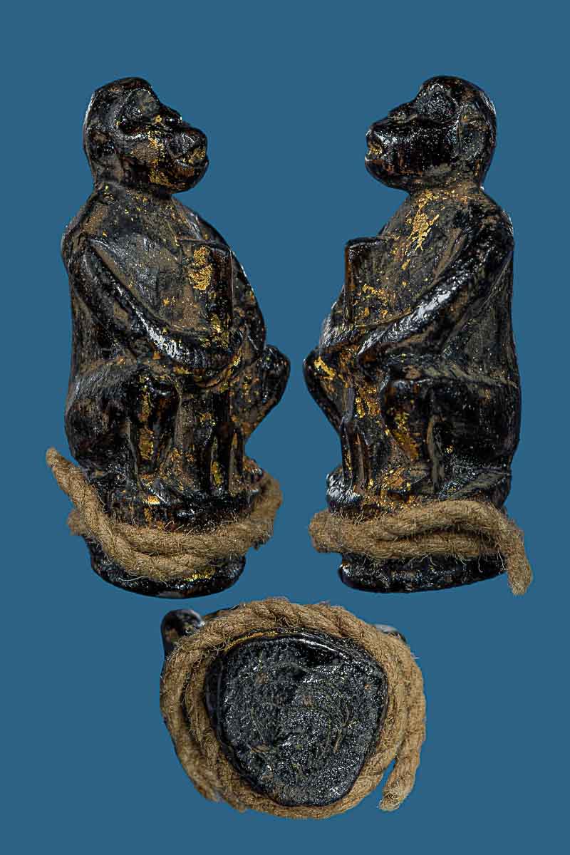 ลิงถือตรี หลวงพ่อดิ่ง วัดบางวัว ลงรัก