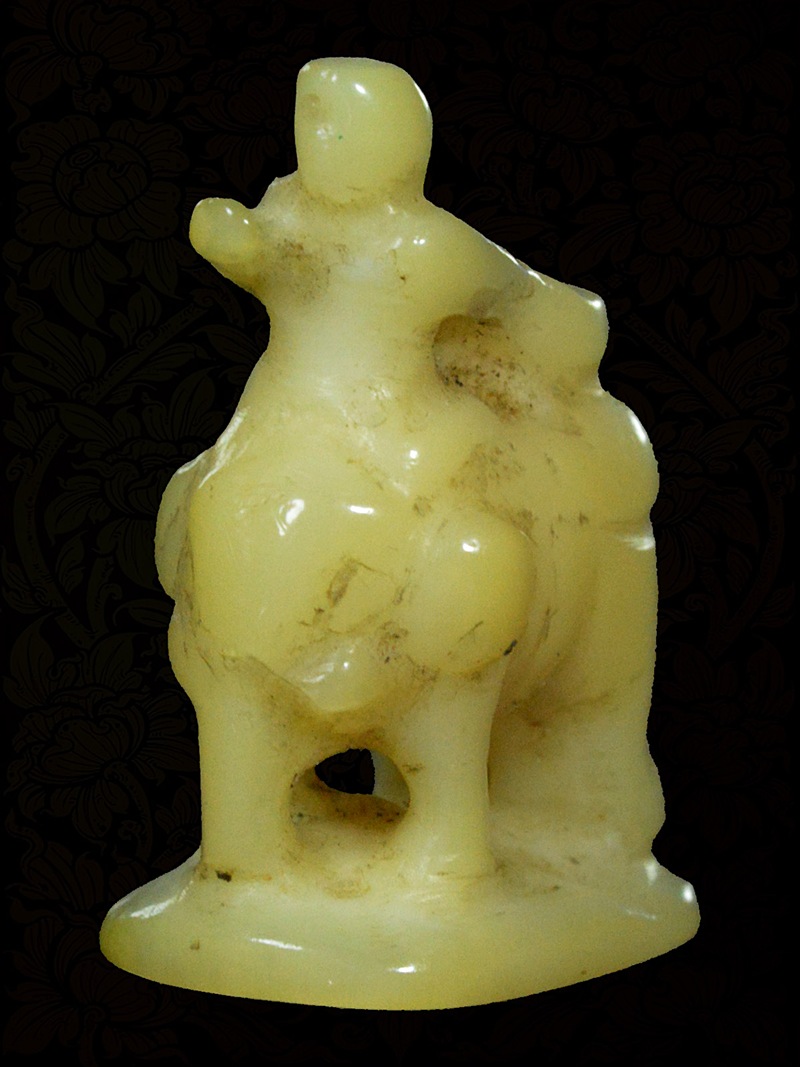 อุติ่งงาแกะเก่า โบราณล้านนา