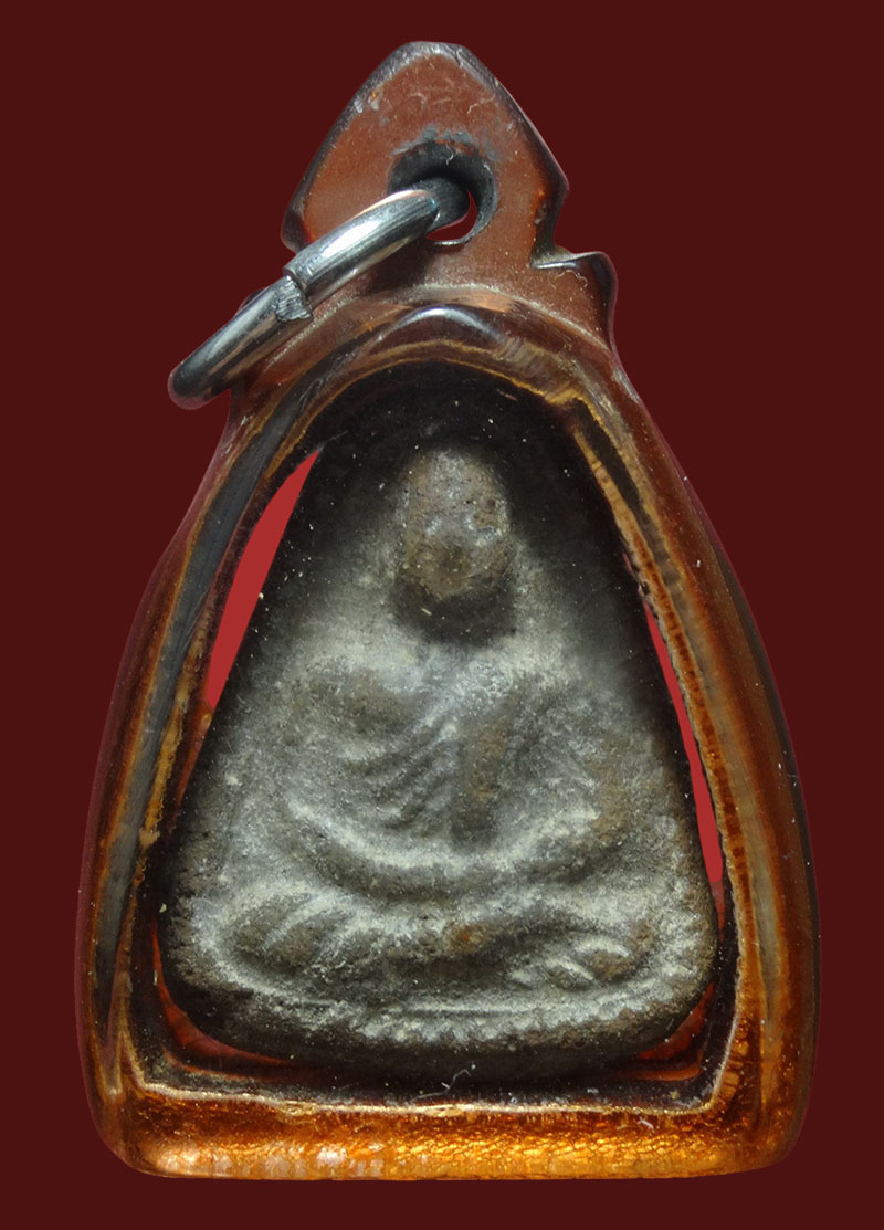 หลวงพ่อเงินพิมพ์จอบเล็ก เนื้อผงผสมดิน