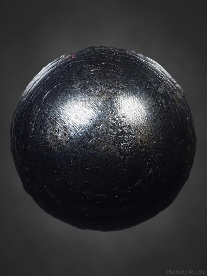 เม็ดแร่ครูบาสร้อยวัดมงคลคีรีเขตร์ จ.ตาก