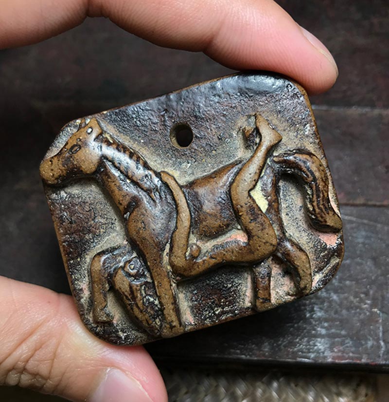 ม้าเสพนางล้านนา