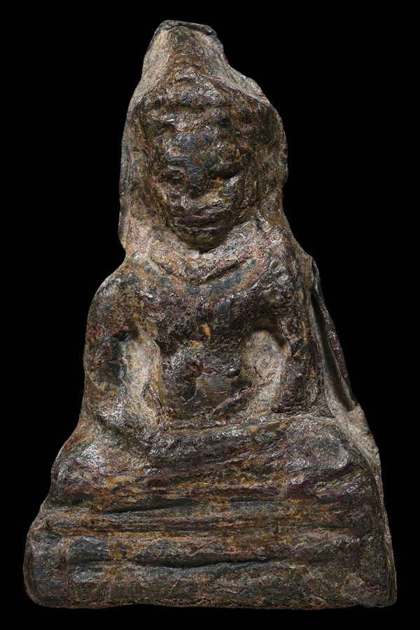 พระร่วงนั่งสนิมแดง กรุวัดพระศรีรัตนมหาธาตุ จ.ลพบุรี