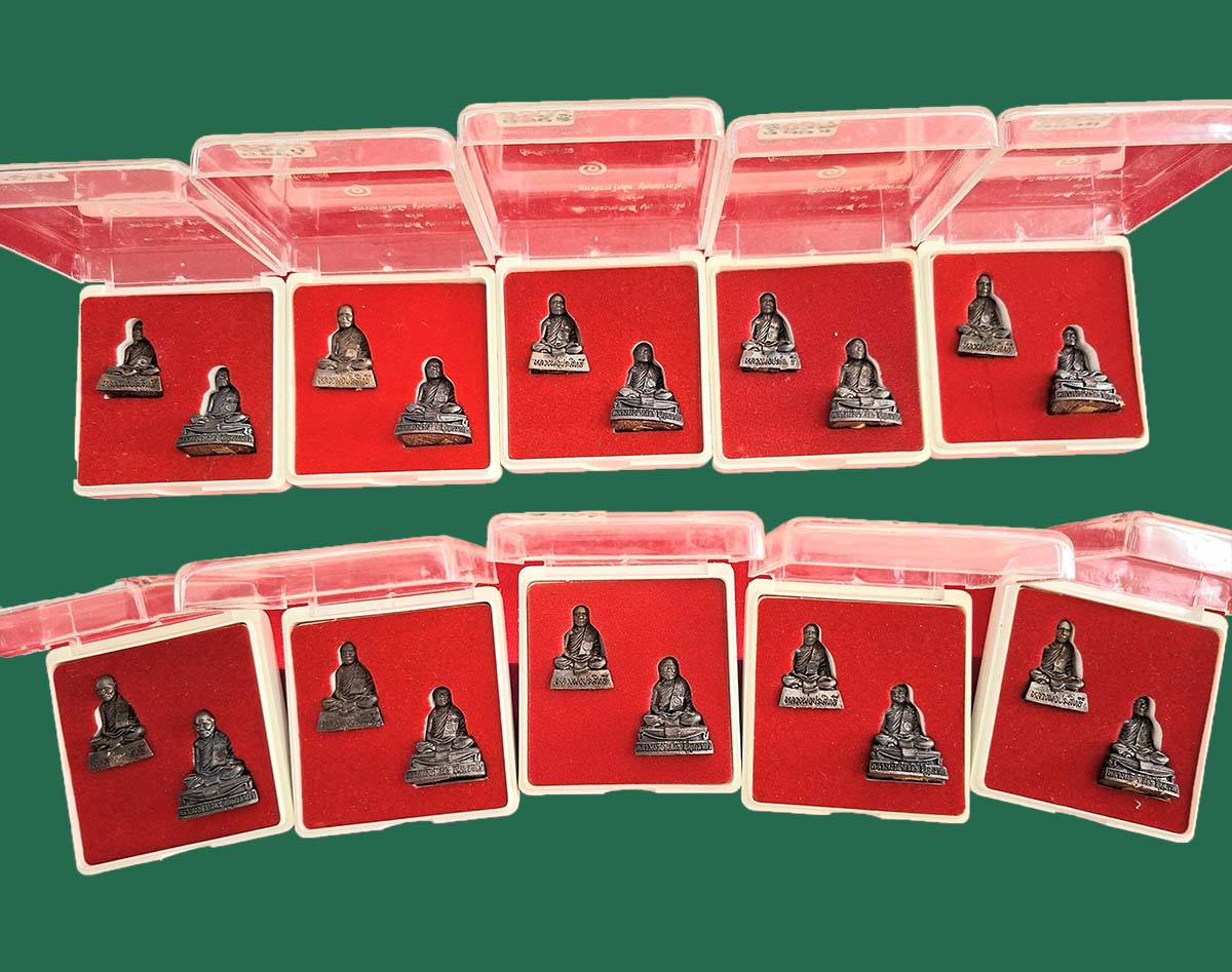 รูปหล่อรุ่นแรก หลวงพ่อประสิทธิ์ ปี 52