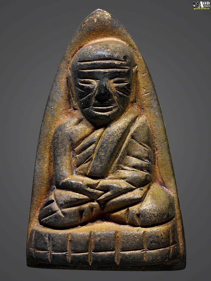 รูปหล่อหลังเตารีด หลวงปู่ทวด พระอาจารย์เชื้อ