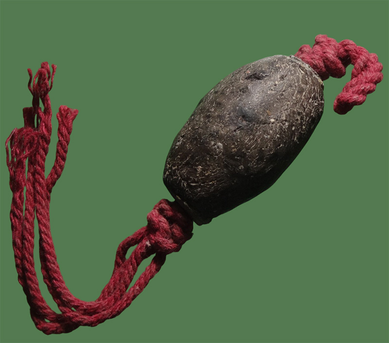 ตะกรุดหนังควายอาถรรพ์พอกครั่ง ครูบาชุ่ม