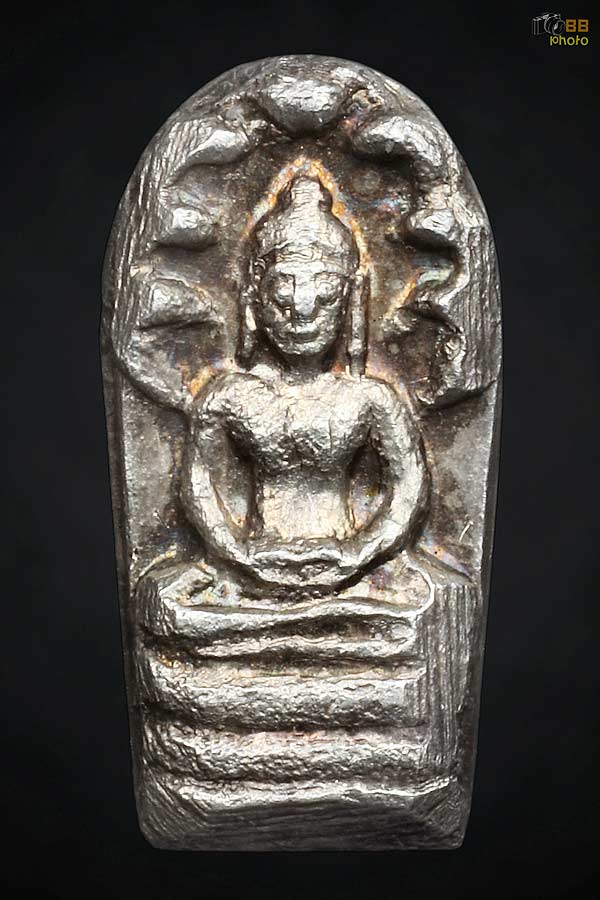 พระปรกใบมะขาม ท่านเจ้าคุณนร เนื้อเงิน