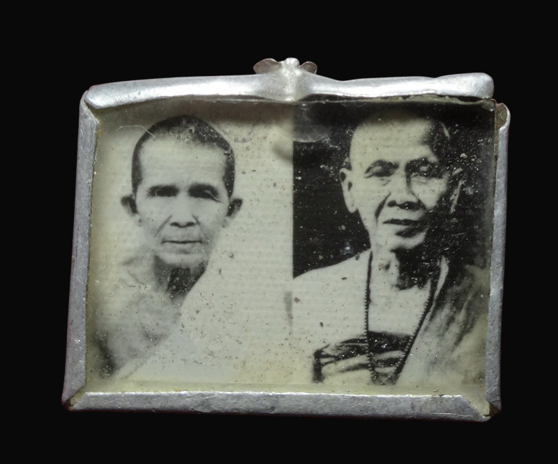 รูปอัดกระจก ครูบาขาวปี ครูบาศรีวิชัย