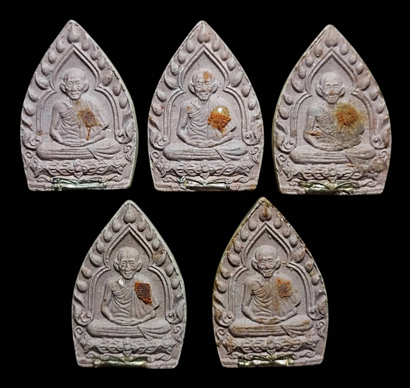 หลวงพ่อเกษม พระผงเจ้าสัว ปี35 (2)