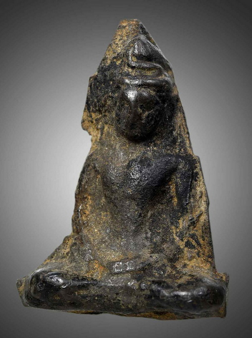 พระร่วงนั่ง กรุบ้านตาก เนื้อชินเงิน