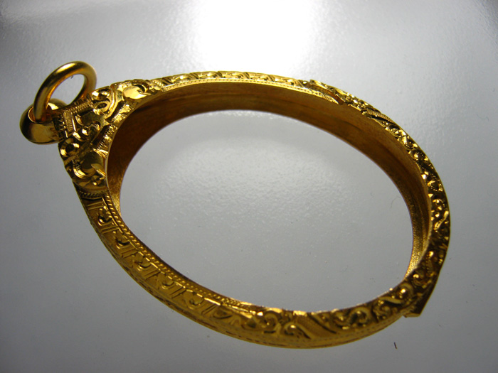 ตลับทองใหม่ครับรูปใข่หนัก11.70กรัม