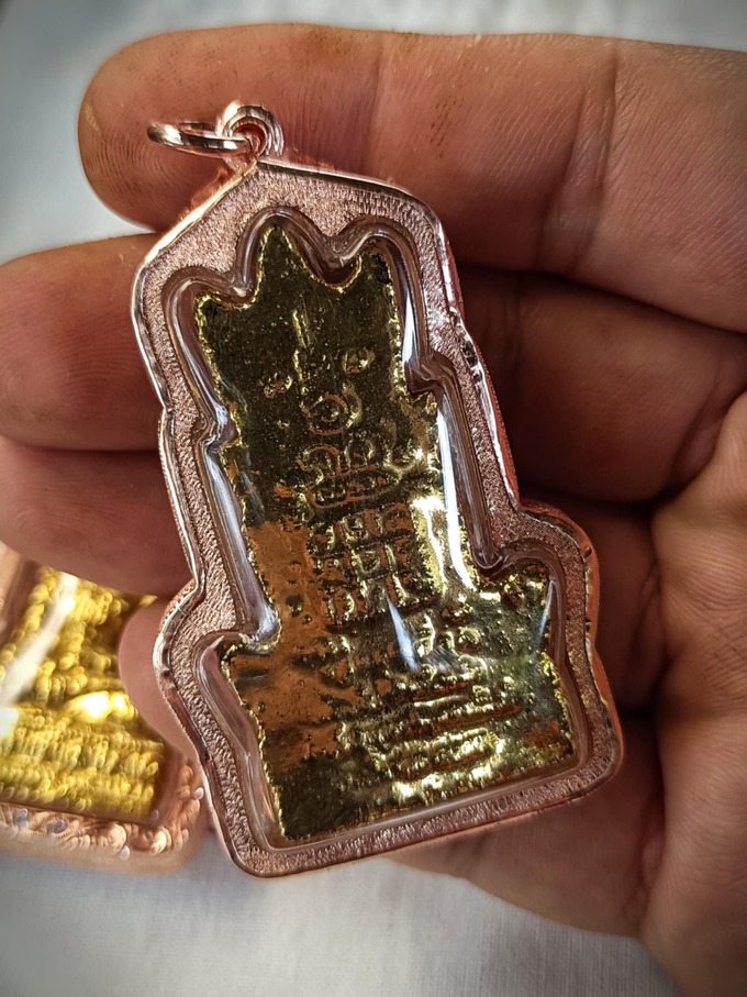 พระมหามัยมุนีเนื้อผงยาปถมัง วัดดอยยวนคำ