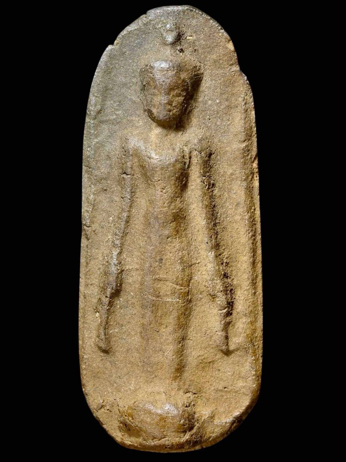 พระร่วงยืนเปิดโลก  กรุเตาทุเรียน