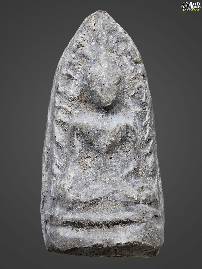 พระรอดเนื้อผงธูป ครูบาวงษ์ ปี 2525