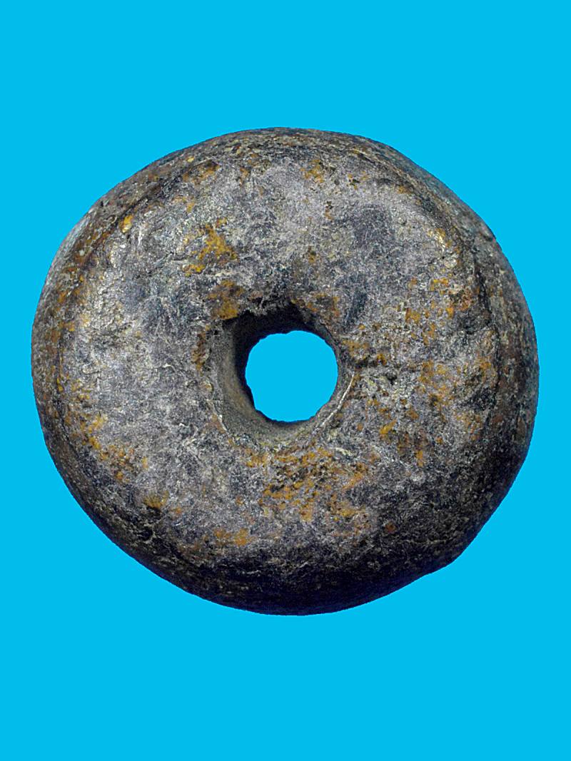 ลูกประคำเนื้อผงชุบรักเก่า ไม่ทราบที่ค่ะ