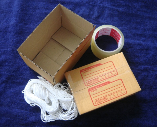 กล่องไปรษณีย์สี่ฝาชน สีน้ำตาล เบอร์ 0 ขนาด 11*16.5*6 ซม+ เชือก เทปกาวปิดผนึก จำนวน 50 กล่อง