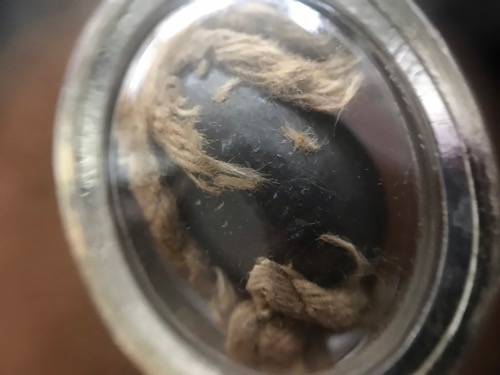 ลูกสะกดทัพหลวงพ่อเนียมพร้อมบัตรฯเก่าเก็บ