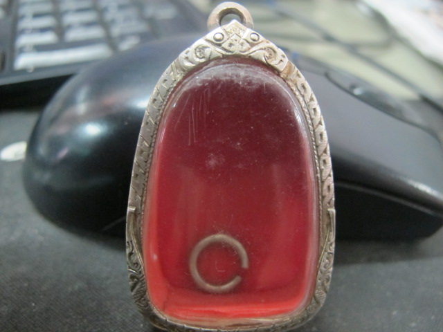 ตลับเงินพระเปิม งานแกะมือครับหนาใหญ่ เคาะเดียว