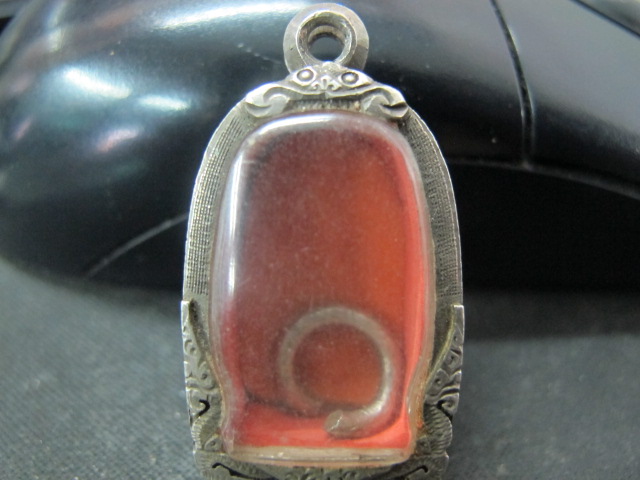 ตลับพระคง เงินงานทำมือครับ เคาะเดียว