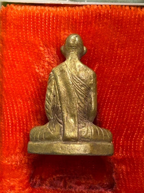 รูปหล่อหลวงพ่อเดิม วัดบางคลาน