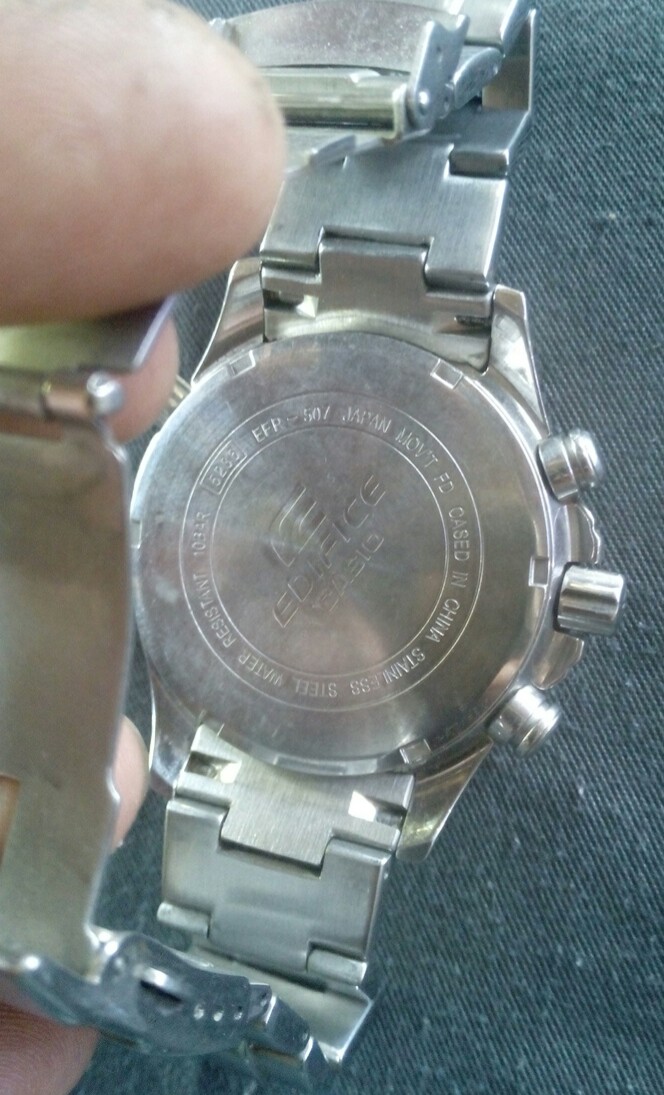 นาฬิกา CASIO สวยๆไม่ค่อยได้ใส่ หนักข้อมือ ซื้อมาเกือบ6000 แต่ขายถูกครับใช้ได้ปกติ
