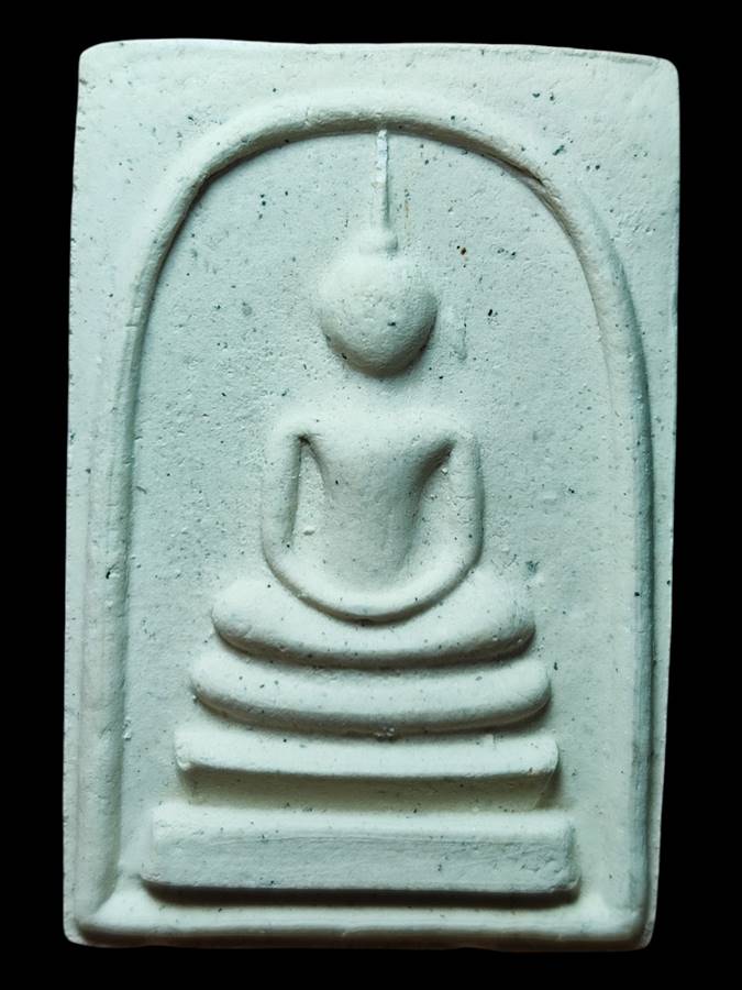 หลวงพ่อเกษม สมเด็จหลังนารายณ์ทรงครุฑปี29