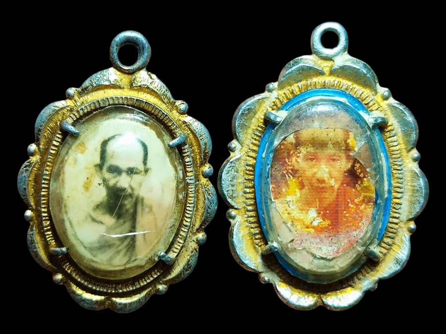 หลวงพ่อเกษม รูปถ่าย ออกวัดเชียงราย ปี 30