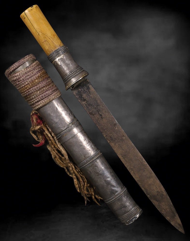 มีดหลูบล้านนาด้ามงา