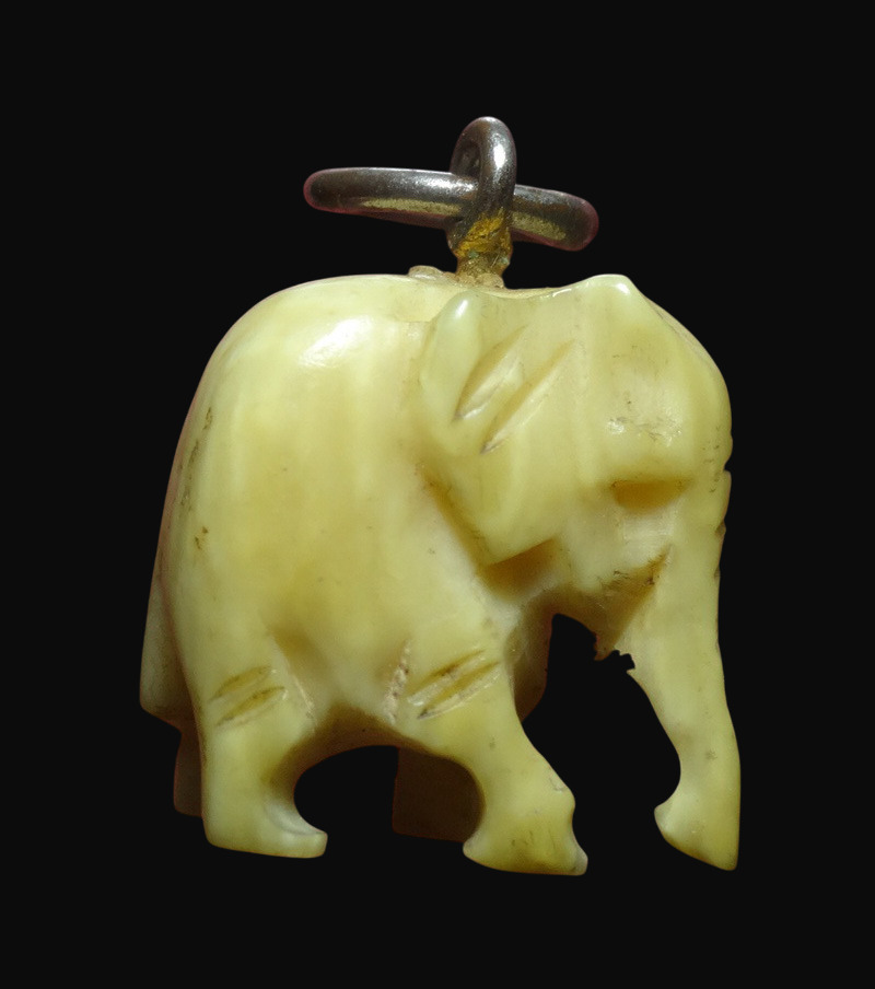 ช้างงาแกะหลวงปู่ทิม ออกวัดโพธิ์สัมพันธ์