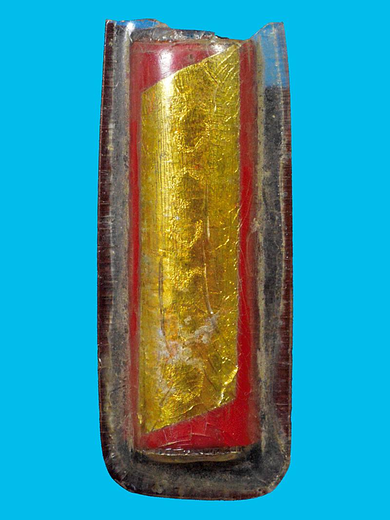 ตะกรุดกระดาษสา ทาสีแดง ปิดทอง มีจาร