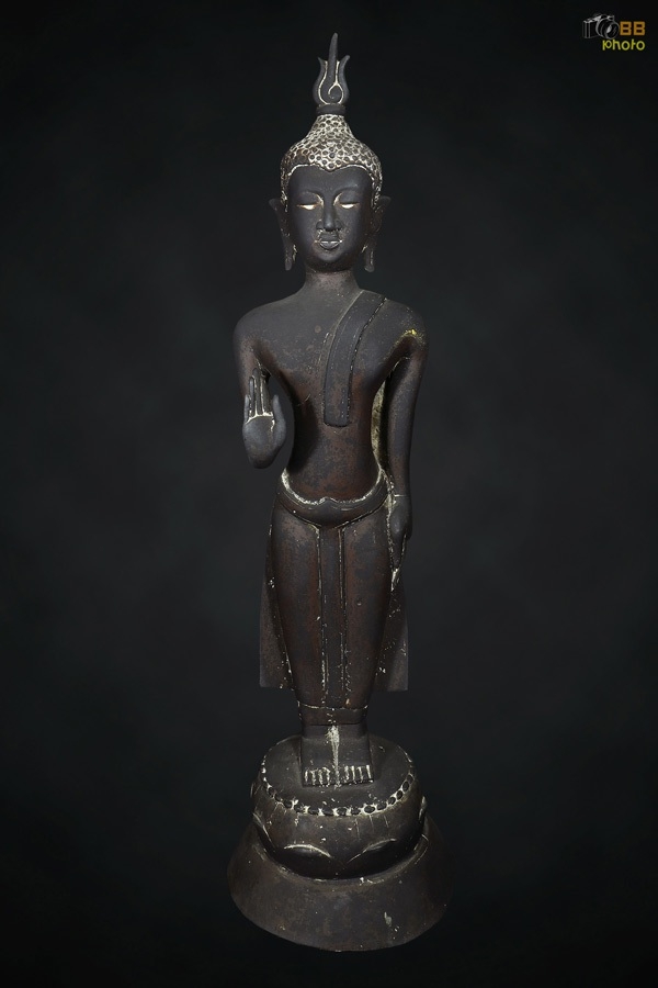 พระบูชายืน เชียงแสน  สูง14นิ้วสวยสมบูรณ์