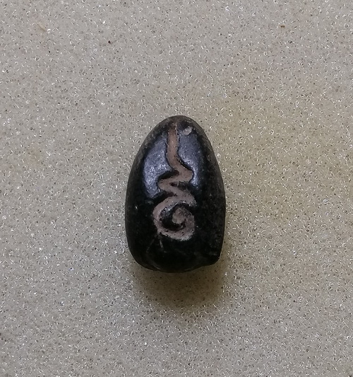   พระเม็ดน้อยหน่า กรุศาลาปูน อยุธยา