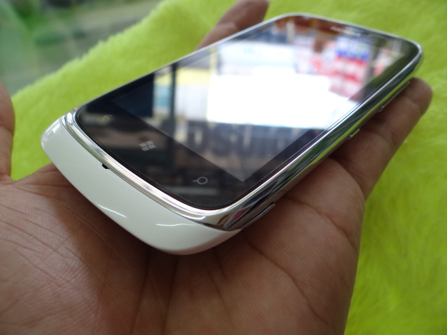 ขาย Nokia Lumia 610 หลุดจำนำ ครบกล่อง 3,xxx