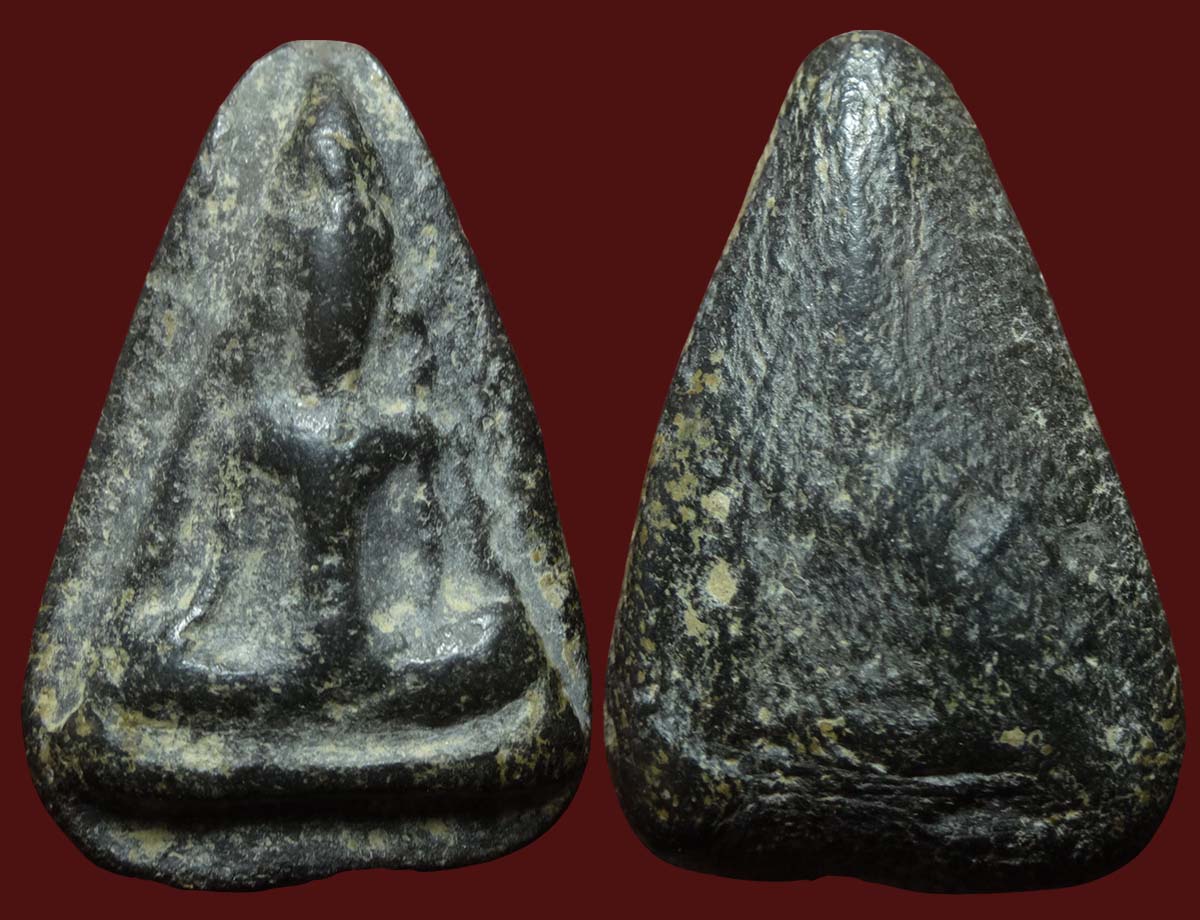 พระนางกรุวัดเขาพระศรี สุโขทัย เนื้อดำ