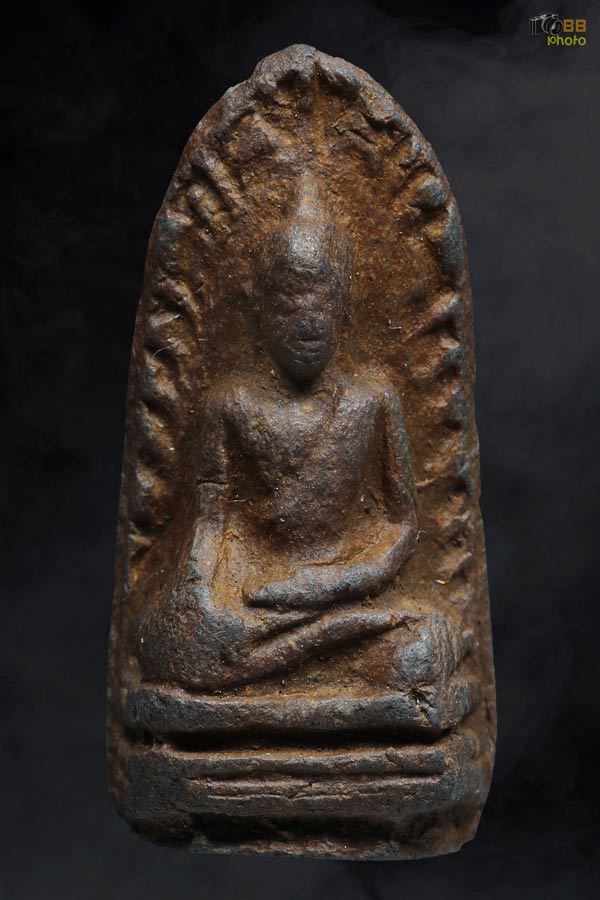 พระรอดวัดพระสิงห์ พิมพ์ใหญ่ก้นพับ