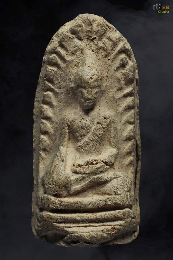 พระรอดวัดพระสิงห์ พิมพ์หน้าเทวดา