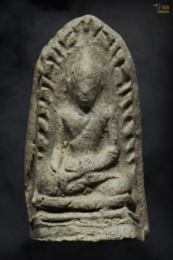 พระรอดวัดพระสิงห์ พิมพ์หน้าหนูใหญ่