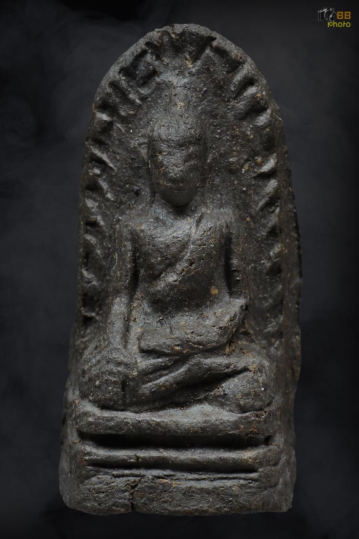 พระรอดวัดพระสิงห์ พิมพ์กลาง