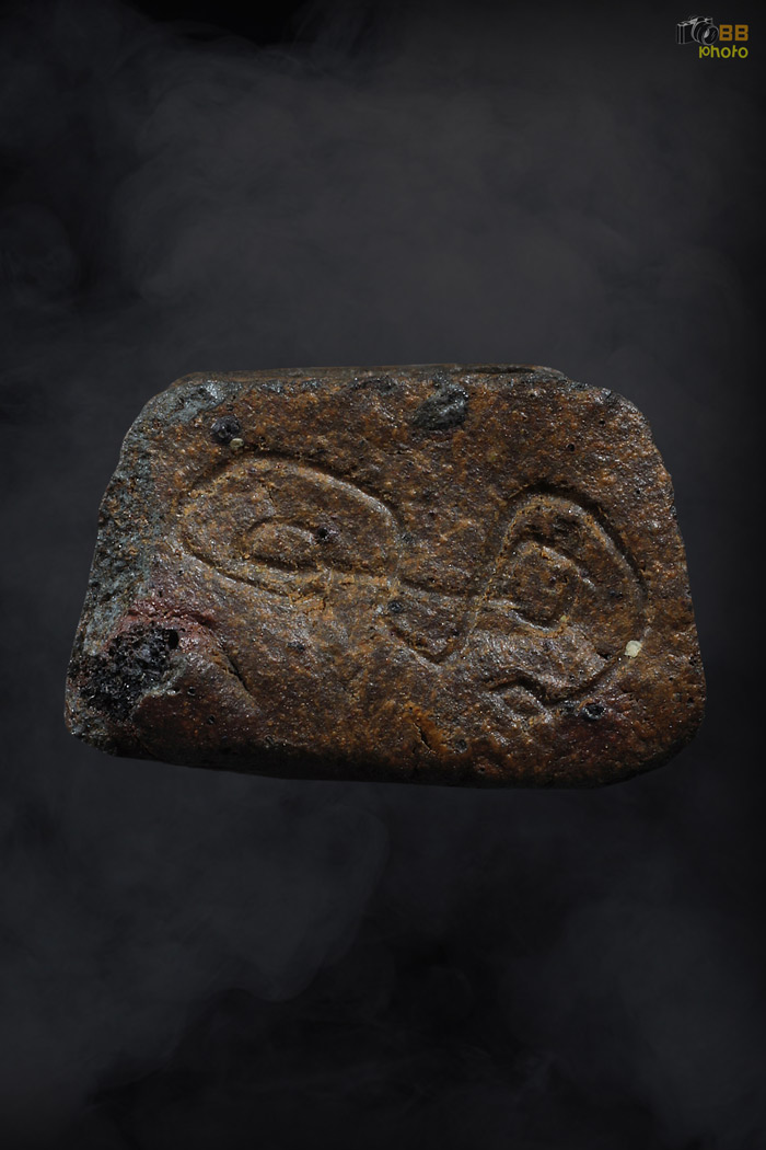 พระรอดวัดพระสิงห์ ก้นจารหลวงพ่อเงิน