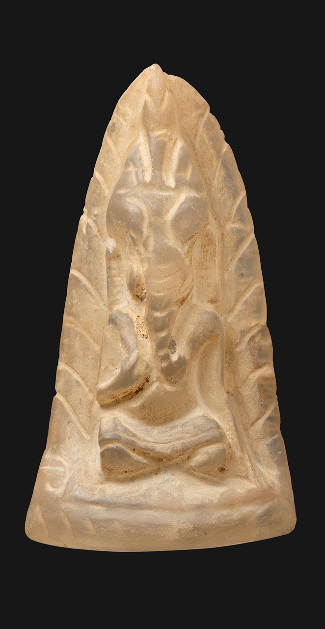 พระพิฆเนศแก้วแกะโบราณ